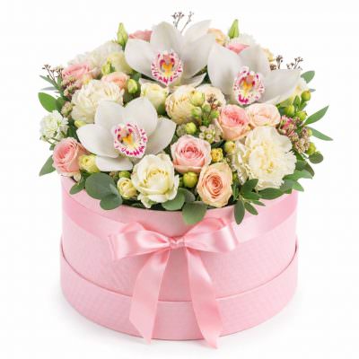 Цветы в шляпной коробке «Нежный рассвет»