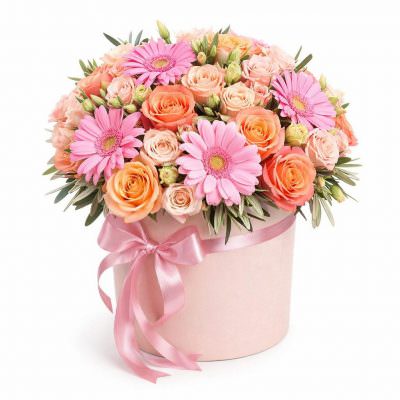 Цветочная композиция в шляпной коробке «Сказка»